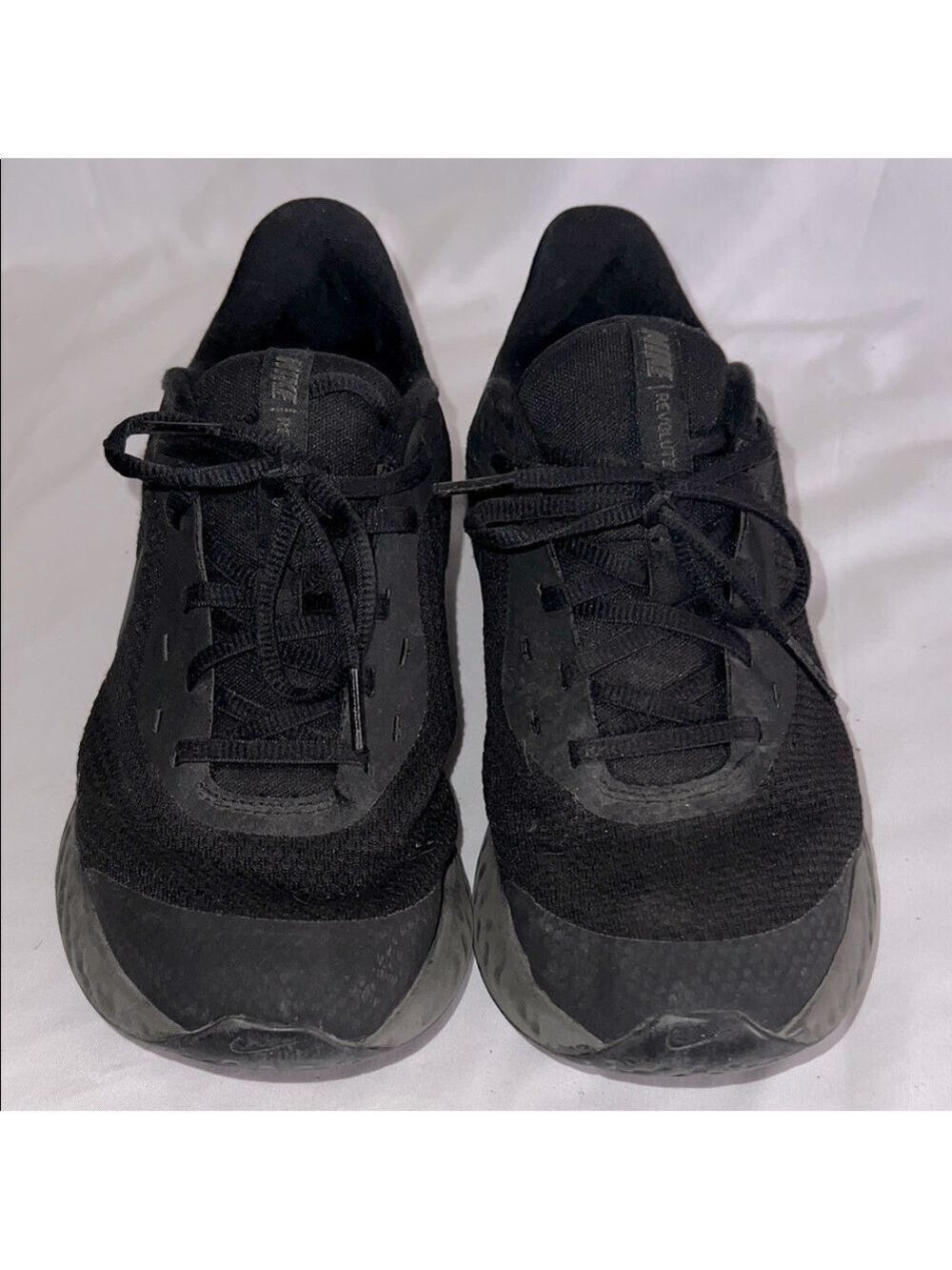 Nike Men's Black Running Sneakers, Size 7Y